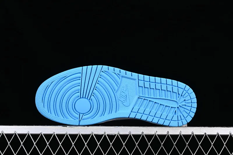 All categories Air Jordan Jordan series basketball shoes Air Jordan 1 Low LJR version Air Jordan 1 Low OG "UNC" AJ1 Joe 1 blue and white low-top basketball shoes CZ0790-104